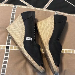 Tom’s wedge shoes